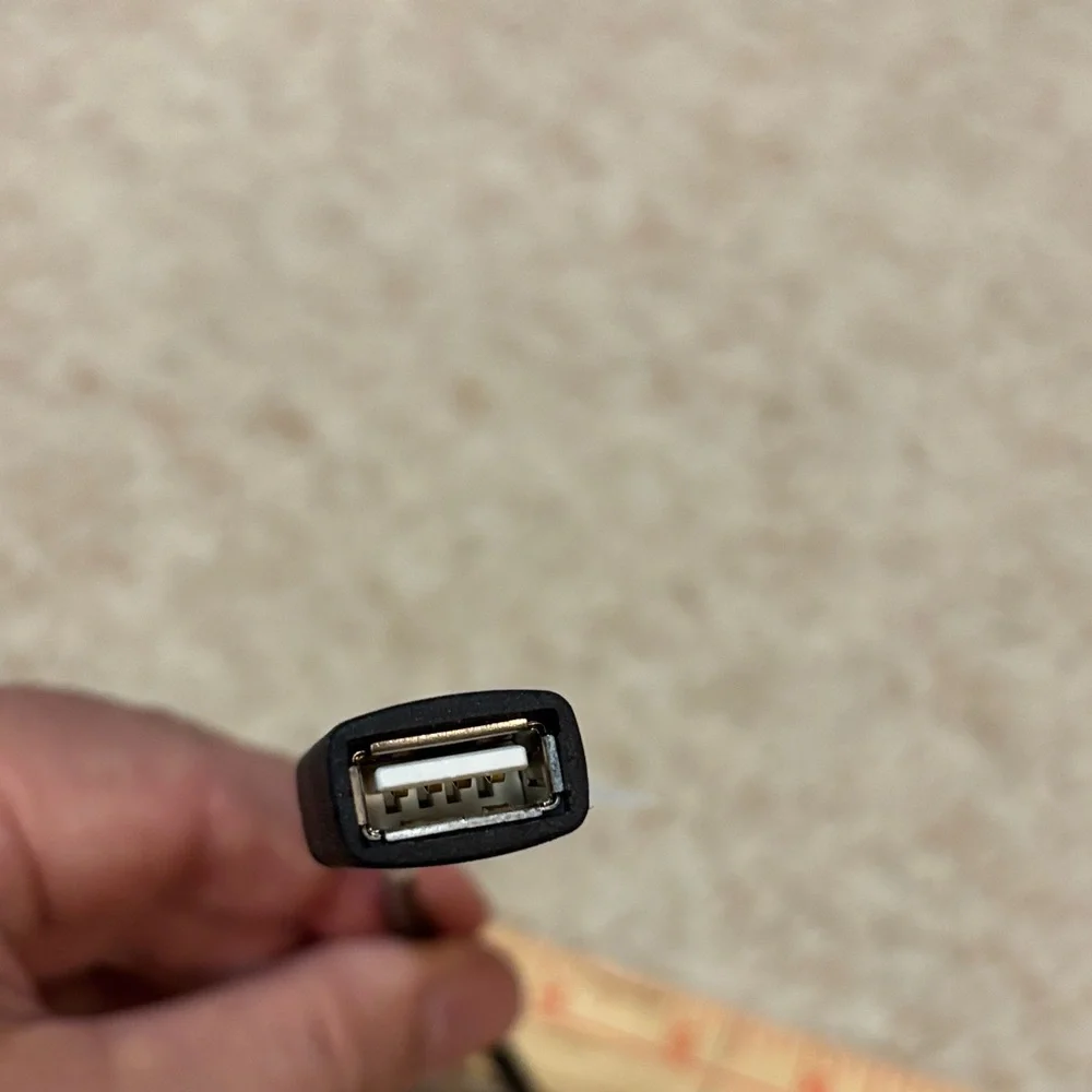 Mercedes-Benz Black USB Adapter Cable